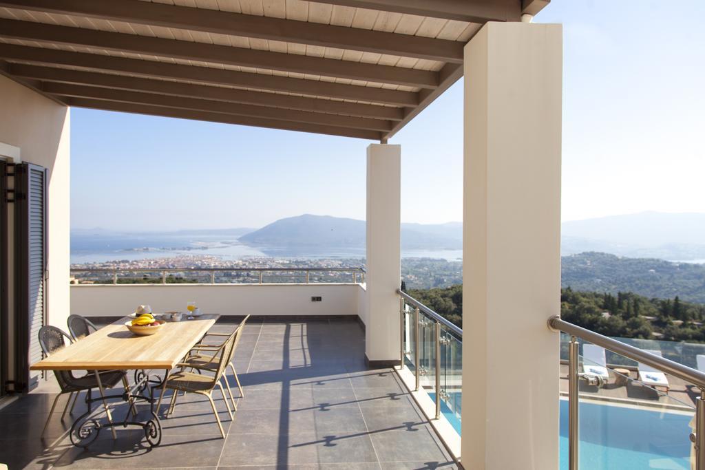 Alivia Lefkas Luxury Villas Apolpaina Exterior photo