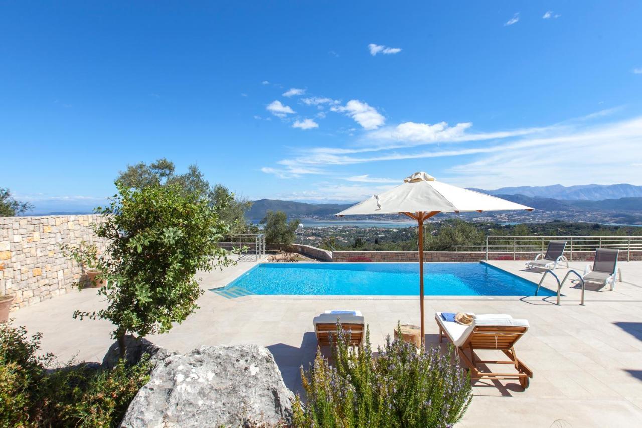 Alivia Lefkas Luxury Villas Apolpaina Exterior photo