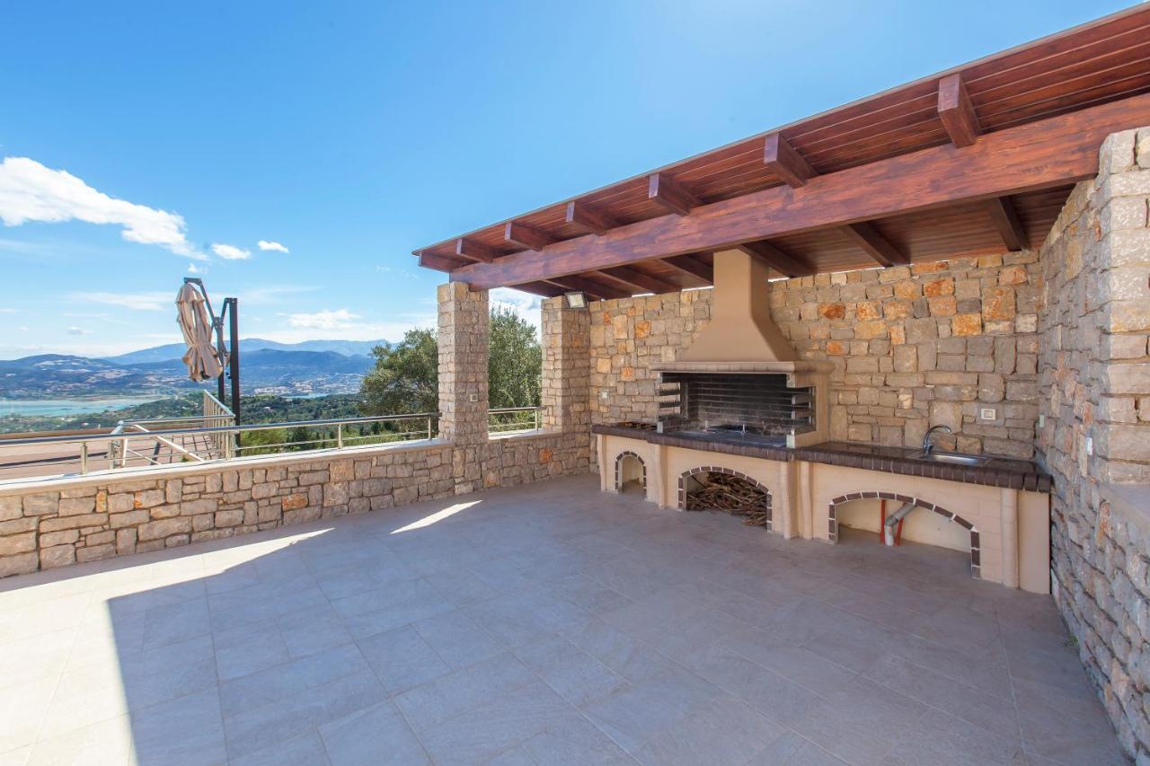Alivia Lefkas Luxury Villas Apolpaina Exterior photo